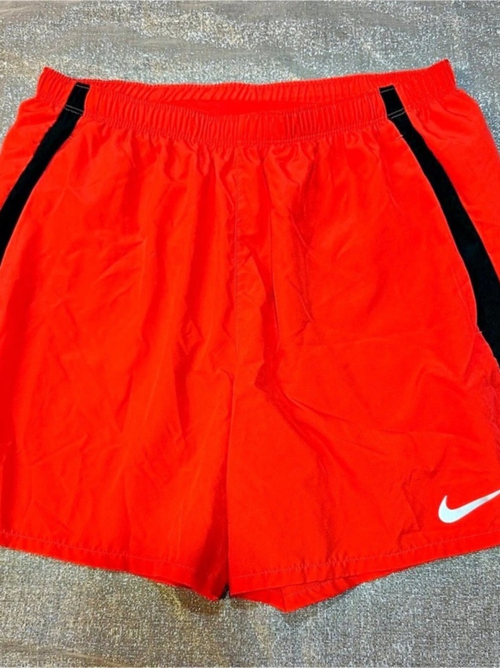 Nike Dri-FIT Stride Running Shorts Color Block Red & Black Medium